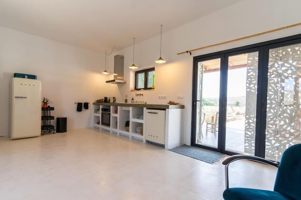 Villa Louloudia Stylish Luxury Villa With Private Pool Pitsidia Exterior photo