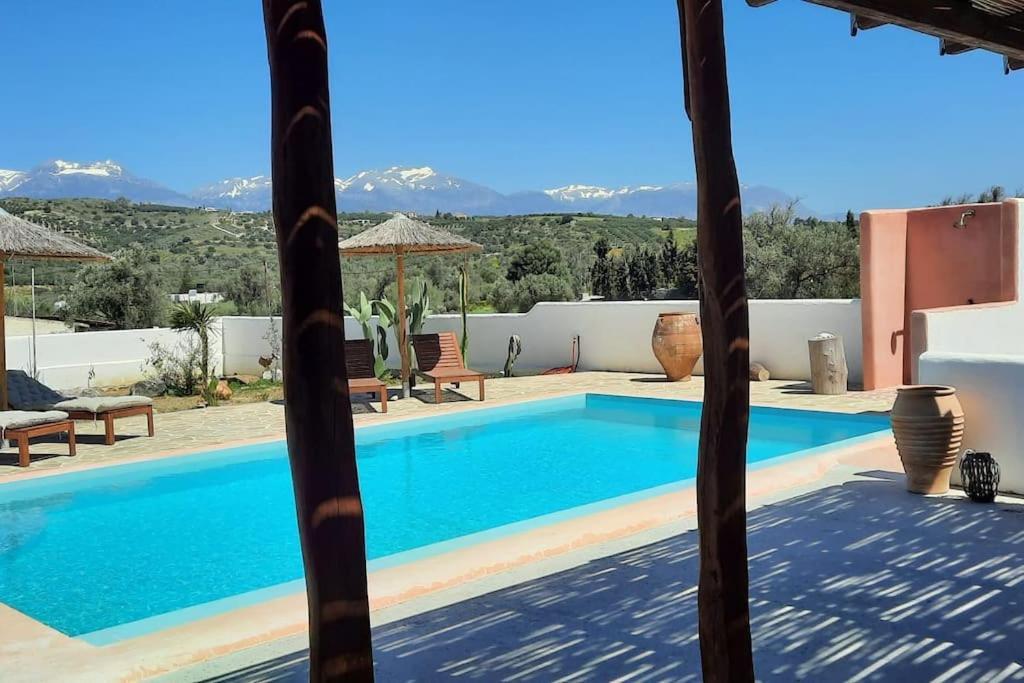 Villa Louloudia Stylish Luxury Villa With Private Pool Pitsidia Exterior photo